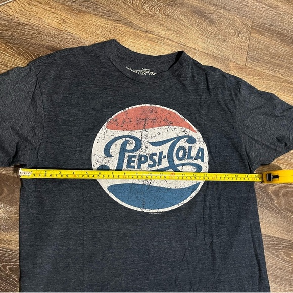 COPY - Men’s Large Pepsi Cola T-Shirt - Picture 2 of 6